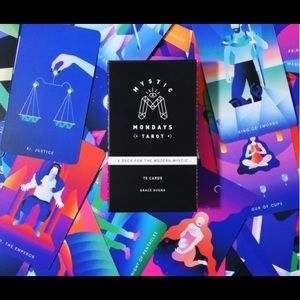 🌞Mystic Mondays Tarot deck🌞